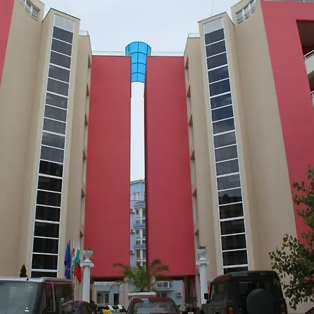 Rose Garden Omax Lejlighedshotel 3*