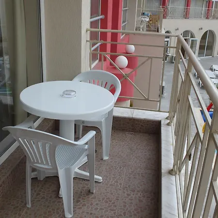 Rose Garden Omax Lejlighedshotel