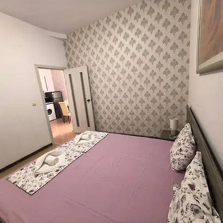 Lägenhetshotell Rose Garden Omax 3*