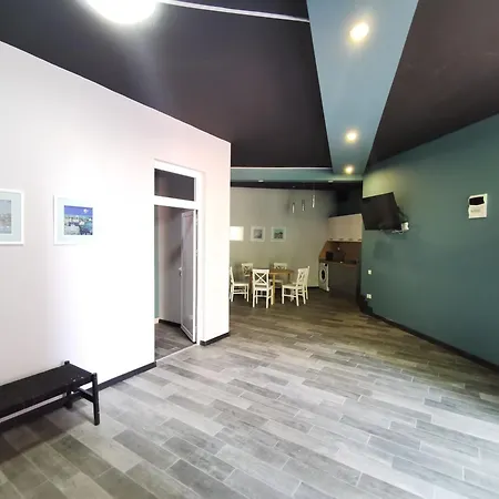 公寓式酒店 Rose Garden Omax 阳光海滩