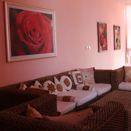 Rose Garden Omax 3*