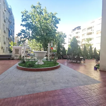 Rose Garden Omax מלון דירות 3*