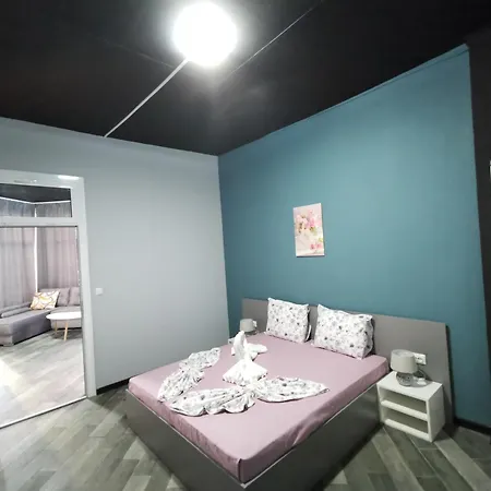מלון דירות Rose Garden Omax 3*