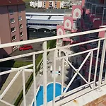 Rose Garden Omax Aparthotel 3*