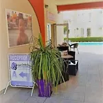 Aparthotel Rose Garden Omax