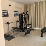 Rose Garden Omax Aparthotel 3*