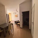 Aparthotel Rose Garden Omax