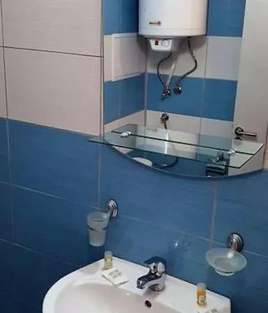 Rose Garden Omax Σάνι Μπιτς